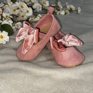 old navy baby shoes • size 3